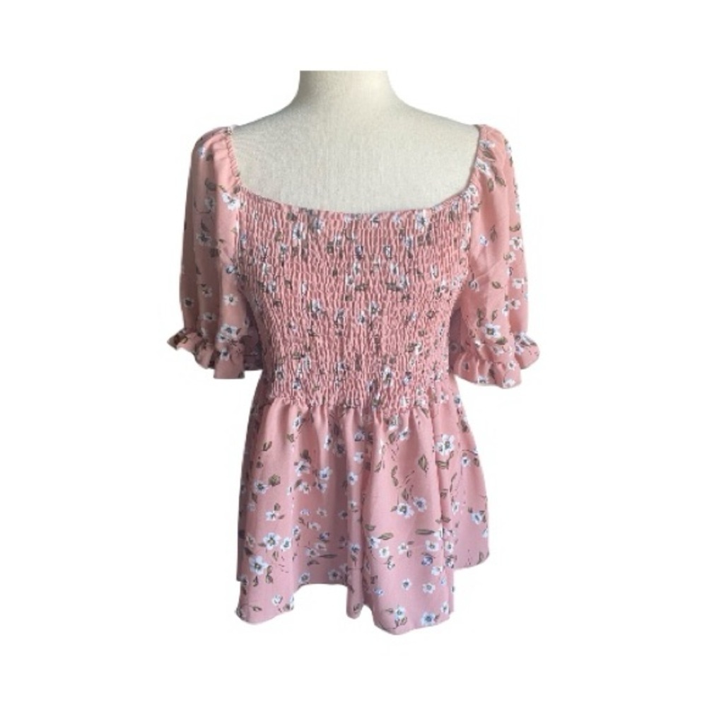 NWOT-BOUTIQUE-Floral Pink Smocked Women's Top-size 1x